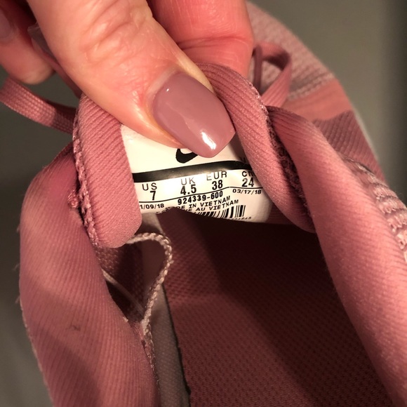 Nike Flex TR8 pink white and silver - Picture 2 of 4